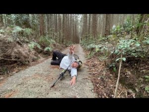 【死ぬ】山奥の歩いてしか行けない“謎の池”に魚いるか調査したらマジの地獄みたwww【第二回】