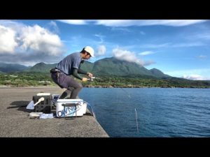 去年大型クチジロを釣った沖堤防に渡ったら化け物が現れた… 【屋久島遠征2023 #2】
