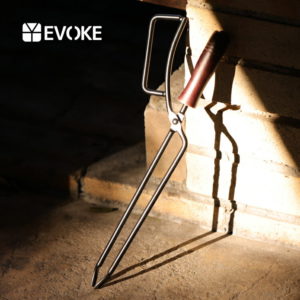 台数限定価格★4日20:00～【EVOKE】火バサミ 火ばさみ 薪ばさみ 炭ばさみ 薪バサミ 焚き火 トング 炭バサミ ファイヤープレーストング 焚火 キャンプ用品 キャンプ アウトドア バーベキュー BBQ